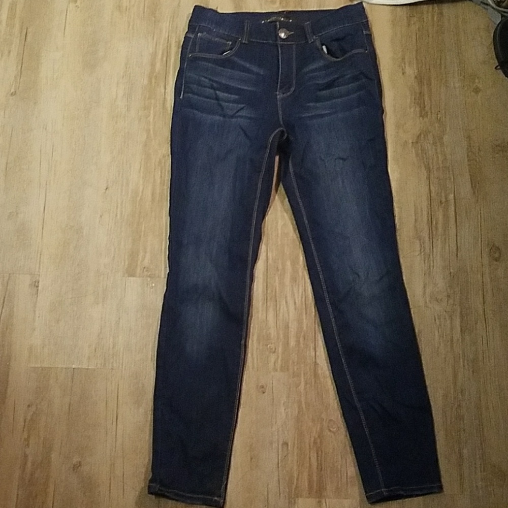 Y.M.I slimmer built in waist trainer!